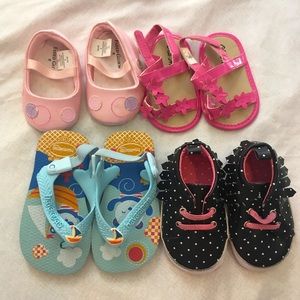 3for20/5for25 4 pairs baby shoes Havianas/sandals